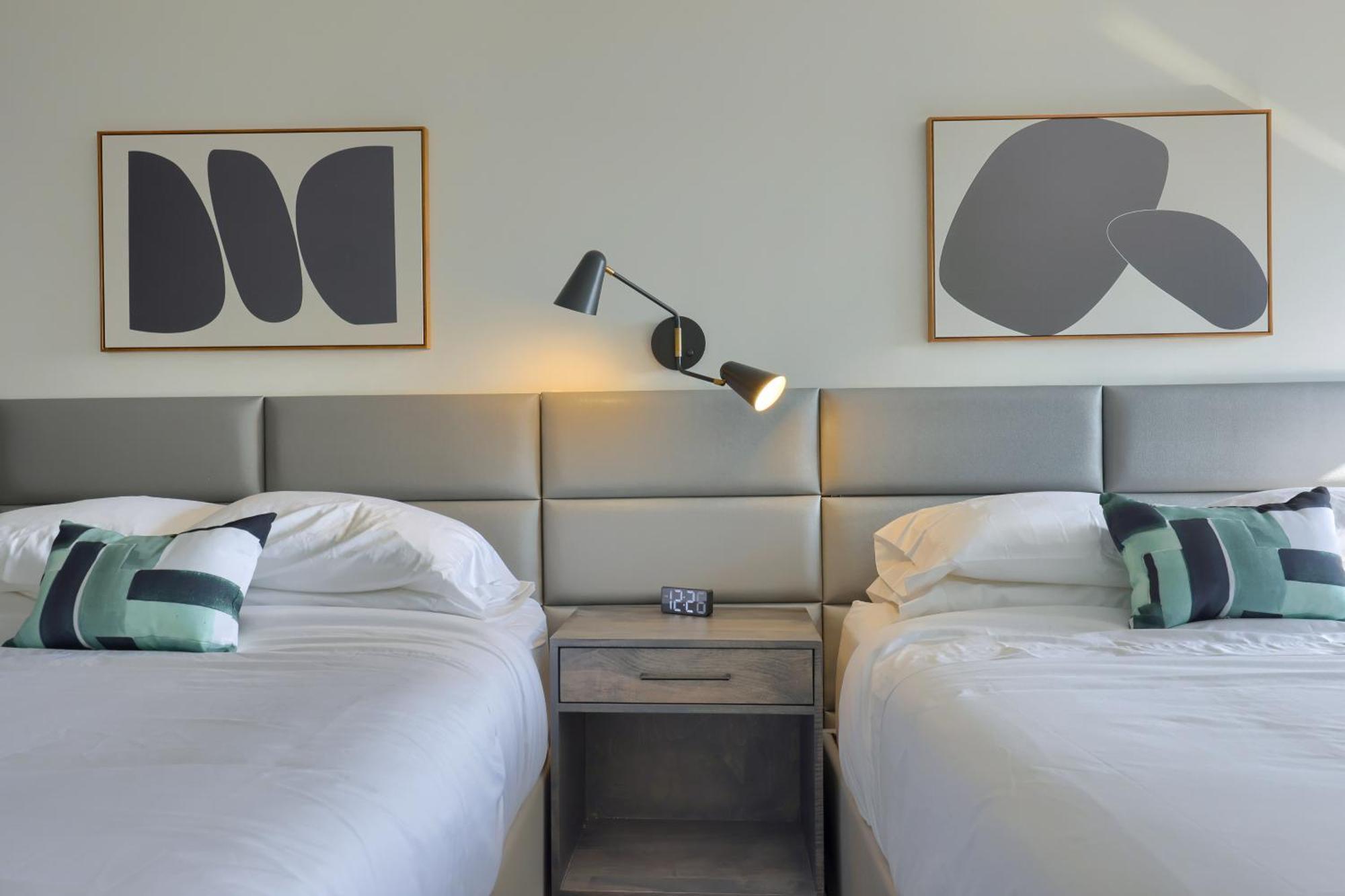 Hotel Pointe And 3*